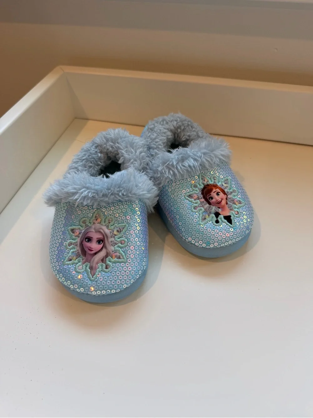 Disney Frozen Elsa and Anna Sequin Slippers size 9/10